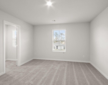 496 Shoreview Drive - Photo Thumbnail 13