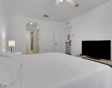3353 Antica Street - Photo Thumbnail 16