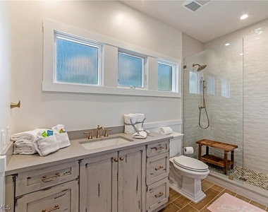 434 3rd Avenue S - Photo Thumbnail 7