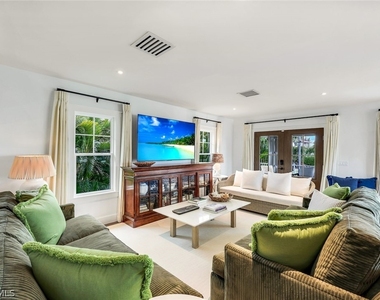 1437 Sandpiper Street - Photo Thumbnail 7
