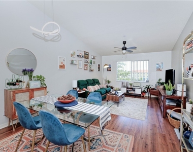 8294 Key Royal Circle - Photo Thumbnail 12