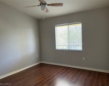 8294 Key Royal Circle - Photo Thumbnail 7