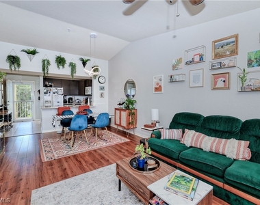 8294 Key Royal Circle - Photo Thumbnail 20