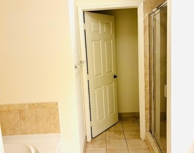 10101 Villagio Palms Way - Photo Thumbnail 9