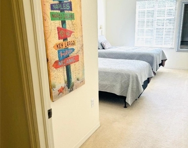 10101 Villagio Palms Way - Photo Thumbnail 10