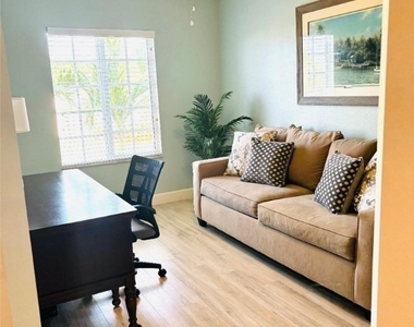 10101 Villagio Palms Way - Photo Thumbnail 13