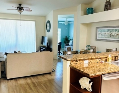10101 Villagio Palms Way - Photo Thumbnail 4