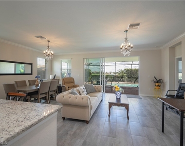 2075 Parson Street - Photo Thumbnail 6