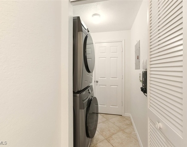 871 Tanbark Drive - Photo Thumbnail 23