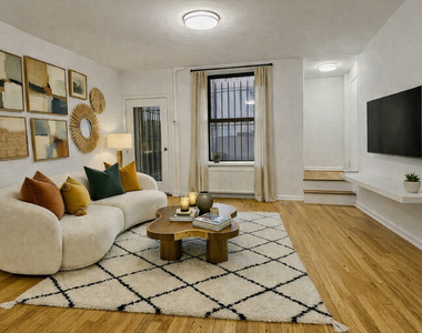405 West 45th Street - Photo Thumbnail 4