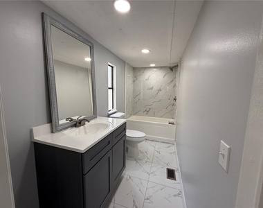 8824 Overlook Dr - Photo Thumbnail 19