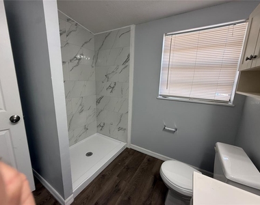 8824 Overlook Dr - Photo Thumbnail 26