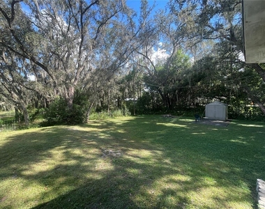 8824 Overlook Dr - Photo Thumbnail 28