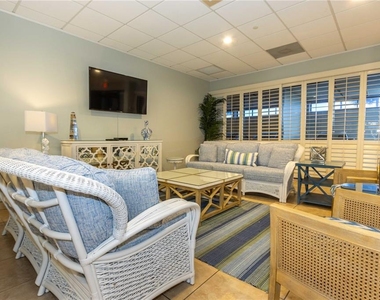 1250 Gulf Boulevard - Photo Thumbnail 17