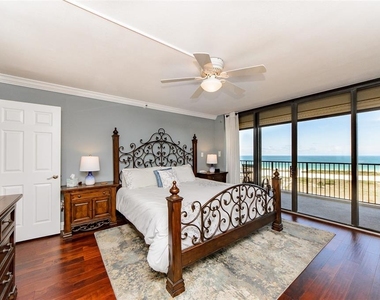 1250 Gulf Boulevard - Photo Thumbnail 32