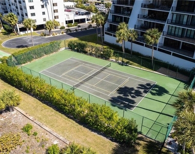 1250 Gulf Boulevard - Photo Thumbnail 4