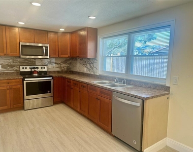 12741 Poppy Street - Photo Thumbnail 5