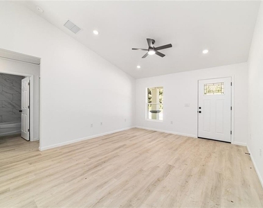 15388 Sw 26th Place - Photo Thumbnail 8