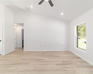 15388 Sw 26th Place - Photo Thumbnail 3