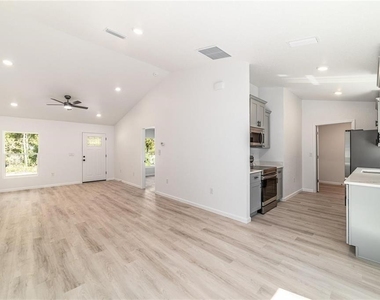 15388 Sw 26th Place - Photo Thumbnail 11