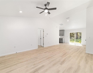 15388 Sw 26th Place - Photo Thumbnail 4