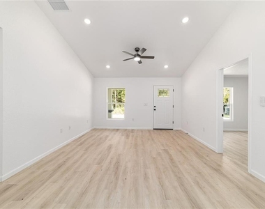 15388 Sw 26th Place - Photo Thumbnail 7