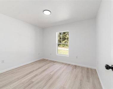15388 Sw 26th Place - Photo Thumbnail 23
