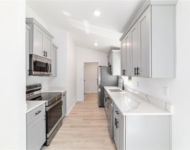 15388 Sw 26th Place - Photo Thumbnail 15