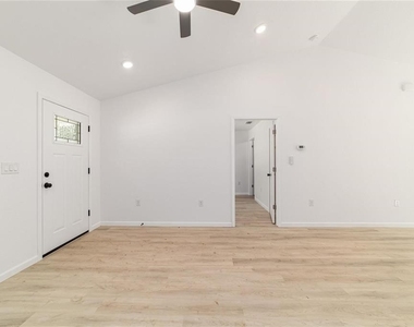 15388 Sw 26th Place - Photo Thumbnail 5
