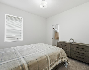 2081 Malbec Court - Photo Thumbnail 16