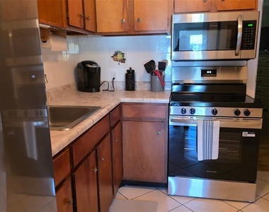 541 S Peninsula Avenue - Photo Thumbnail 16