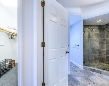 3313 Sunset Key Circle - Photo Thumbnail 26