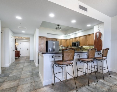 3313 Sunset Key Circle - Photo Thumbnail 16
