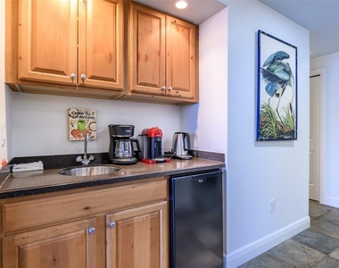 3313 Sunset Key Circle - Photo Thumbnail 20