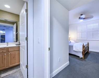 3313 Sunset Key Circle - Photo Thumbnail 36