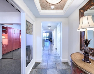 3313 Sunset Key Circle - Photo Thumbnail 3