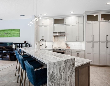 956 Scherer Way - Photo Thumbnail 5