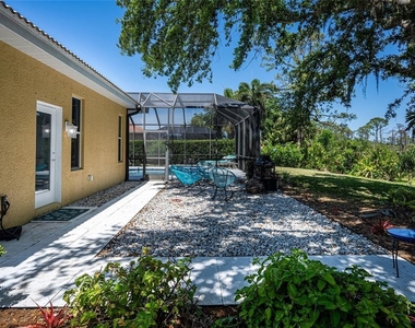 956 Scherer Way - Photo Thumbnail 29