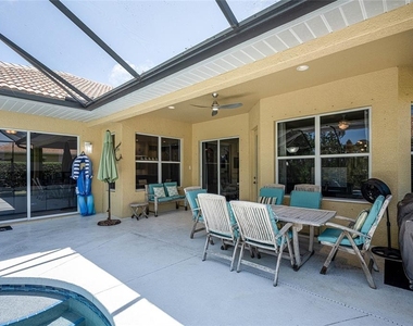 956 Scherer Way - Photo Thumbnail 28