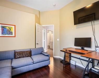 956 Scherer Way - Photo Thumbnail 20