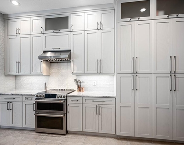 956 Scherer Way - Photo Thumbnail 8