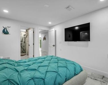 5624 Cape Leyte Drive - Photo Thumbnail 38