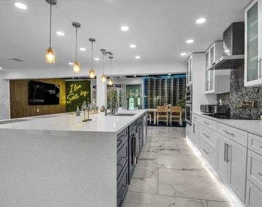 5624 Cape Leyte Drive - Photo Thumbnail 8