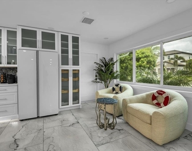 5624 Cape Leyte Drive - Photo Thumbnail 13