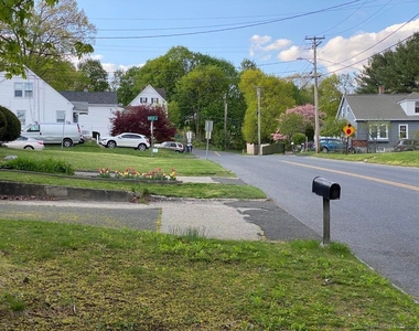 38 Starr Avenue - Photo Thumbnail 12