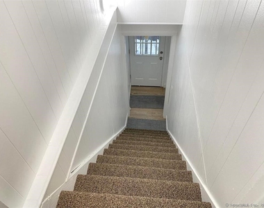 38 Starr Avenue - Photo Thumbnail 10