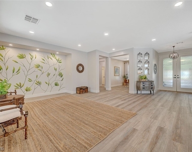 4589 Bersaglio Street - Photo Thumbnail 14