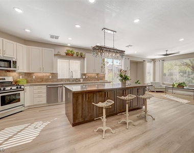 4589 Bersaglio Street - Photo Thumbnail 7