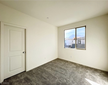 1606 Rock Kestrel Street - Photo Thumbnail 10