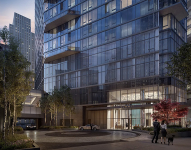 222 East 44th Street - Photo Thumbnail 3